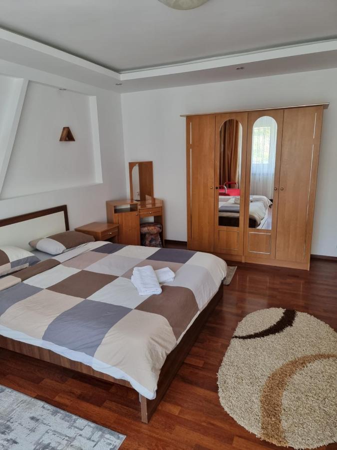 Charming And Intimate Getaway In Bucharest - Near Unirii Square Bucareste Exterior foto
